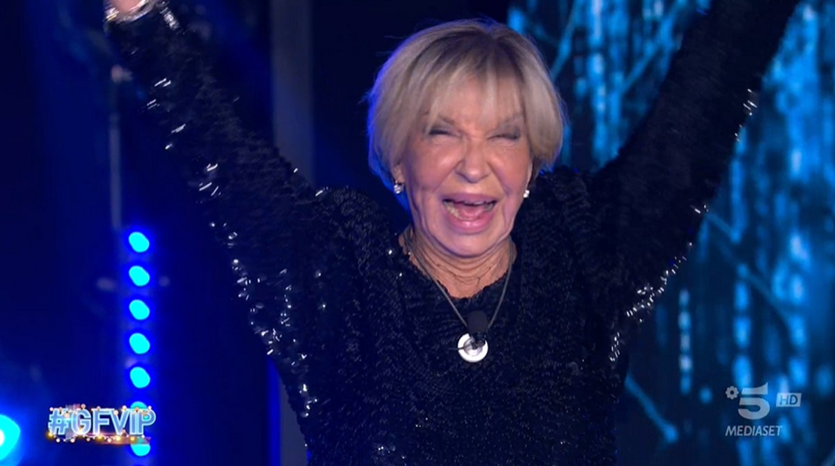 Grande Fratello Vip 7: Wilma Goich (eliminata) rientra nella Casa grazie al biglietto di ritorno