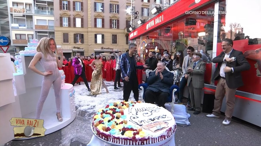 Viva Rai 2!, la festa di Fiorello per Mollica è commovente