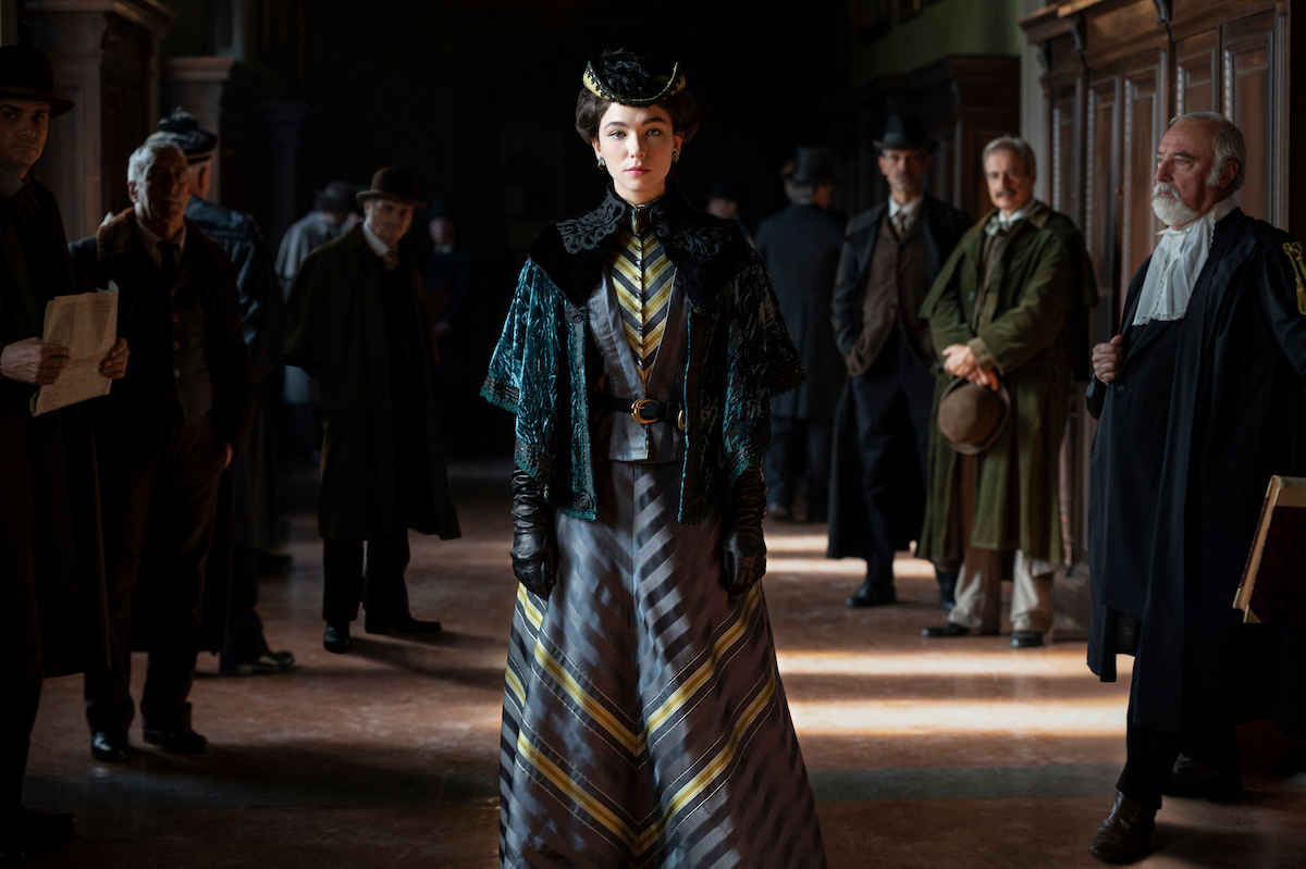 La Legge di Lidia Pöet, da una storia vera un’eroina italiana trasformata a misura di streaming: la recensione