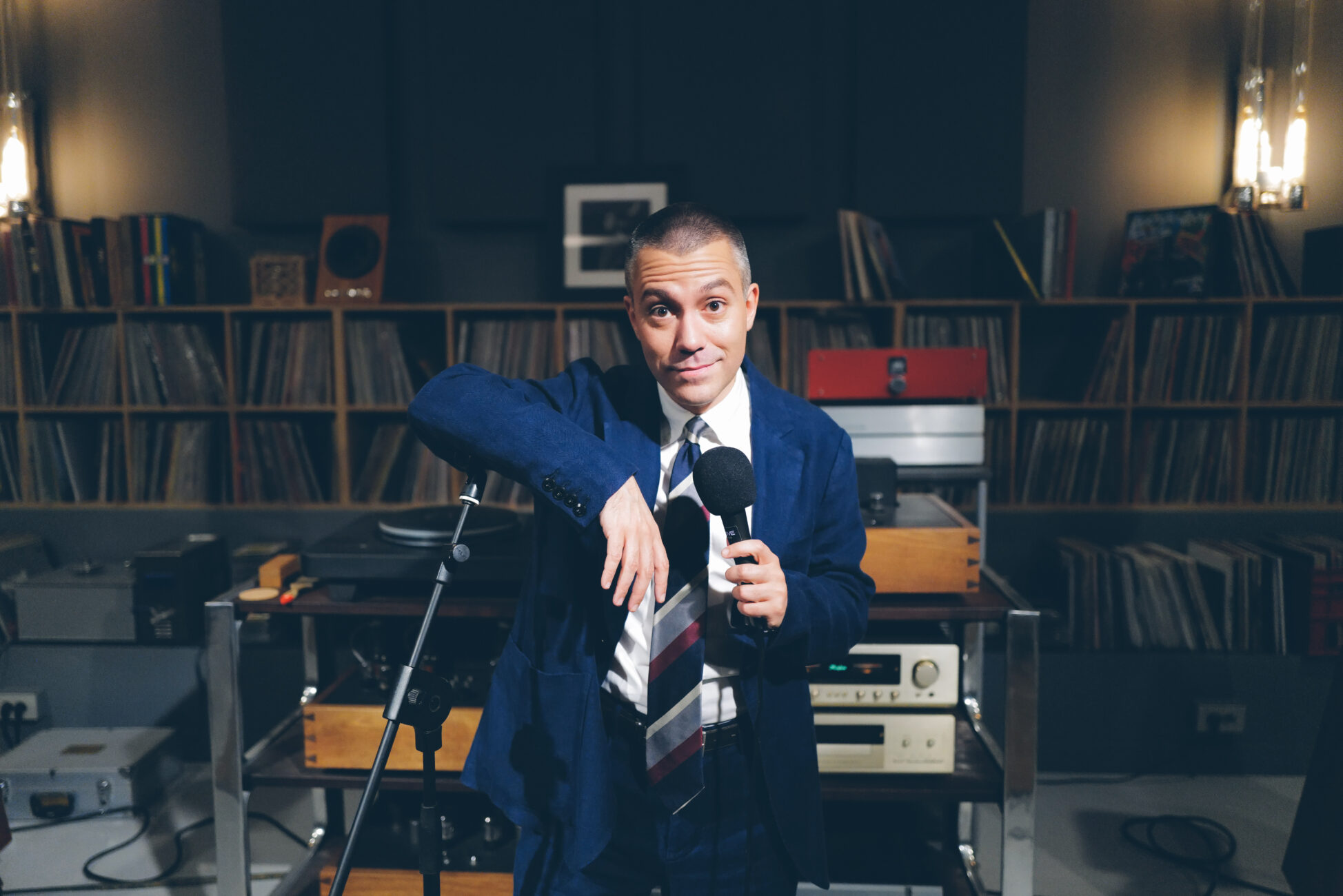 Saverio Raimondo, il comedy album Live at Studio 33 l’ennesima occasione mancata per la tv