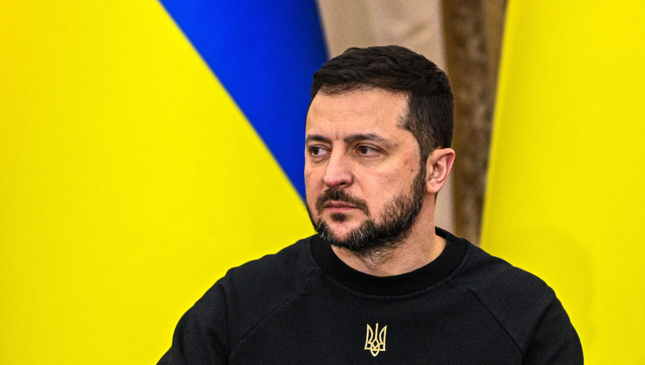 Sanremo 2023, il presidente ucraino Zelensky sarà ospite della finale
