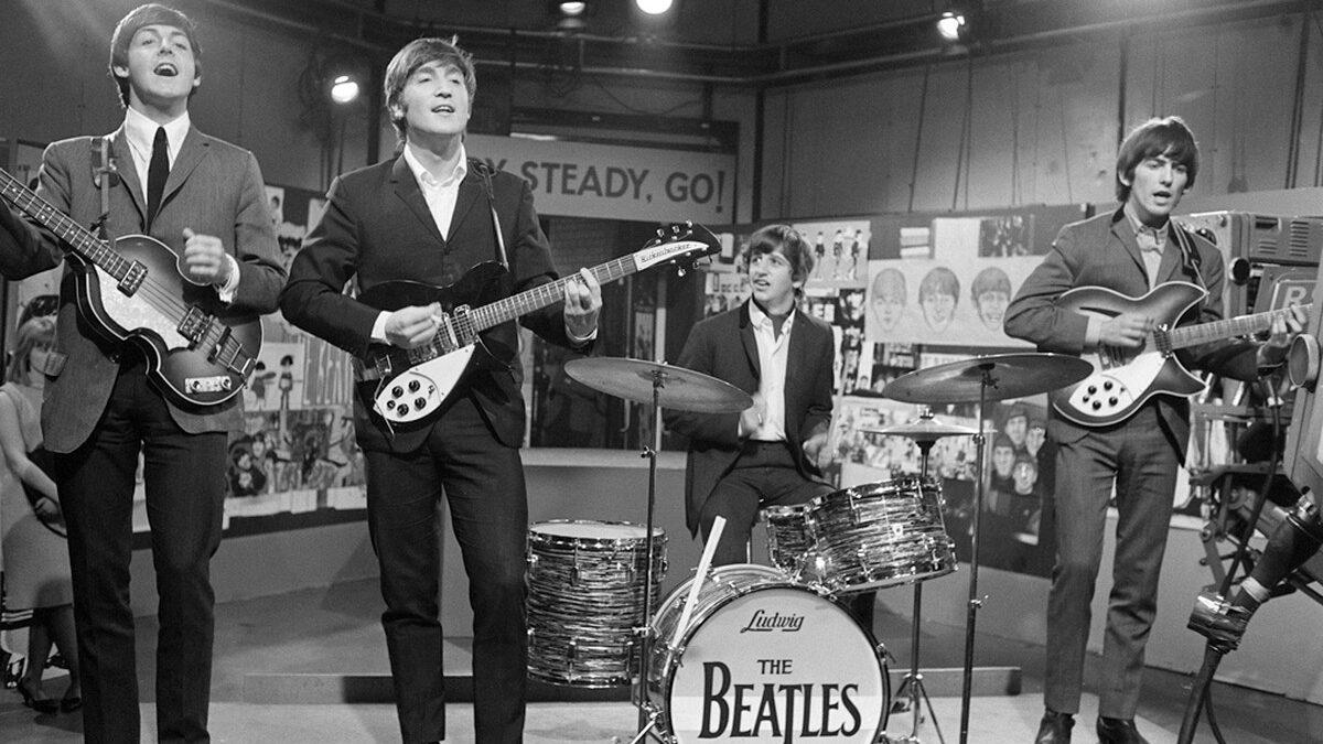 Let It Be, Beatles: testo e traduzione della canzone (Video)