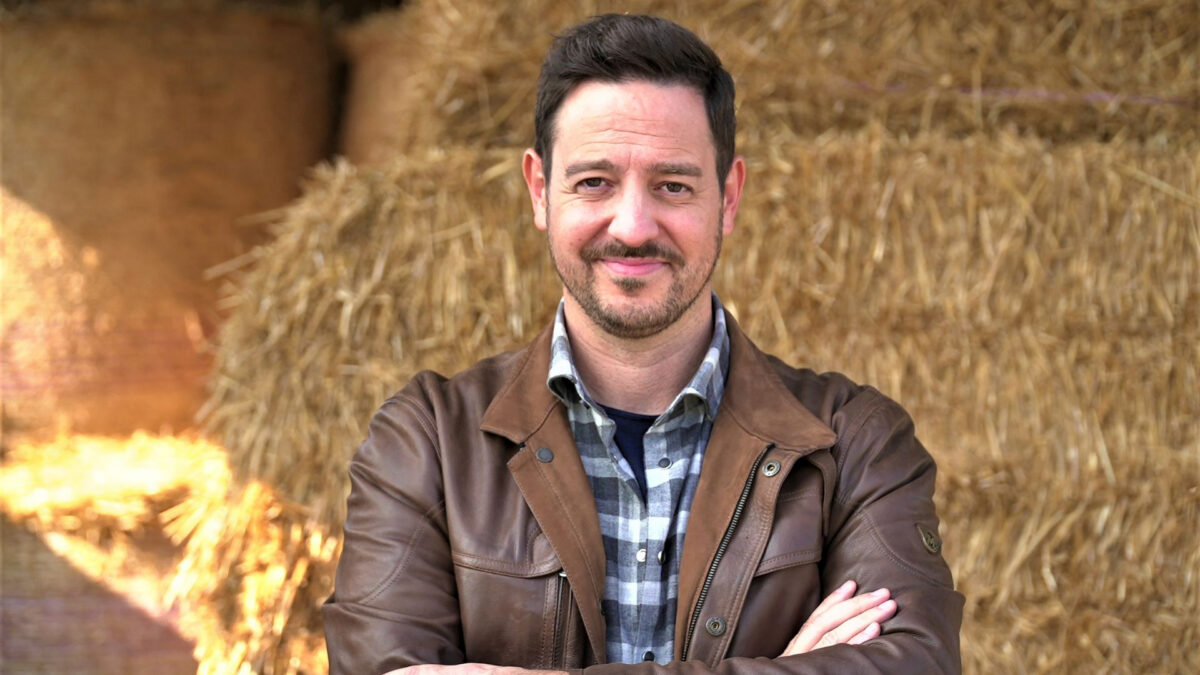 Green Table, Vittorio Vaccaro a TvBlog: “Un viaggio nella consapevolezza, tra passato e futuro”