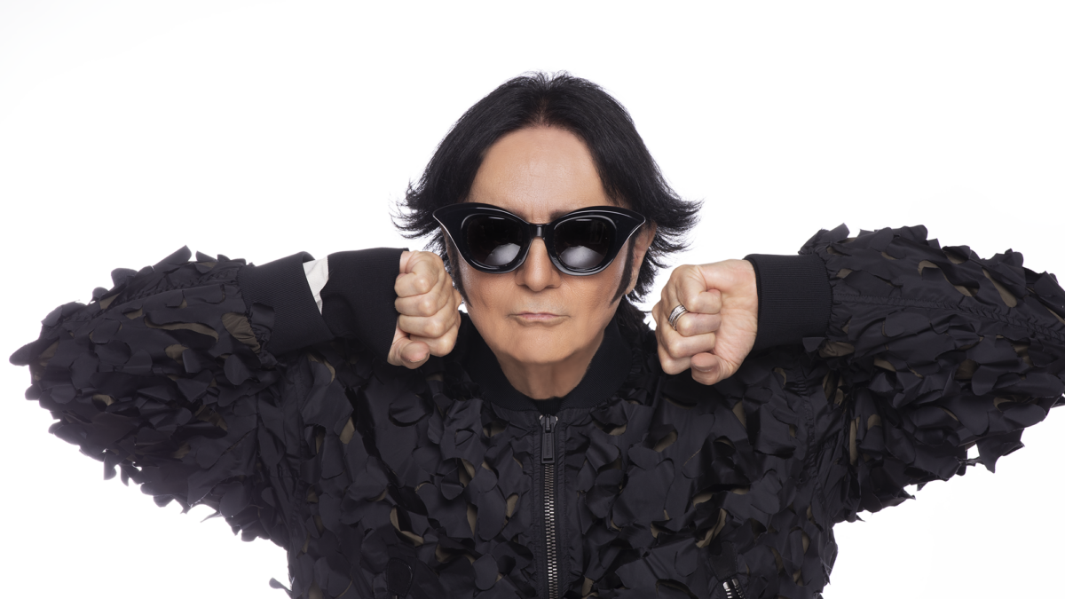 Renato Zero, tour 2023: “Il risultato di “Una sfida in musica” tra i due eterni contendenti: Renato & Zero”