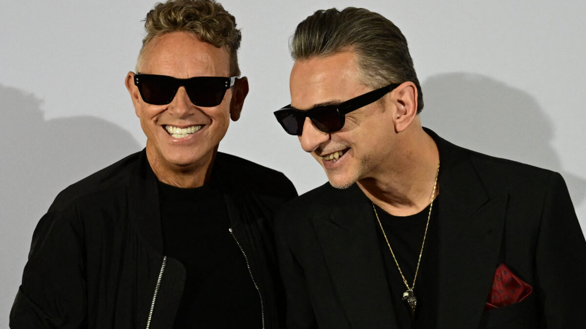 Ghosts Again, Depeche Mode: ascolta il nuovo singolo (testo, traduzione e video)