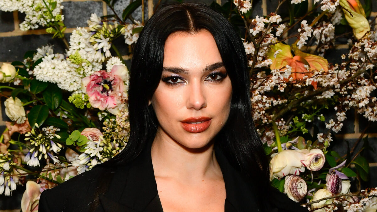 Dua Lipa al lavoro sul nuovo album: tutte le anticipazioni (e la paura che possa finire online prima del rilascio)