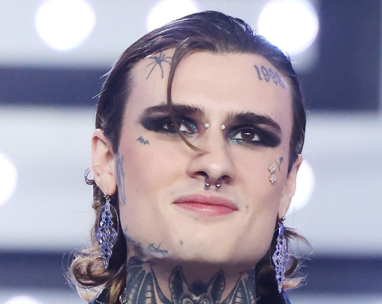 Renato Zero commenta la preparazione artistica di Rosa Chemical a Sanremo 2023. E il cantante replica…