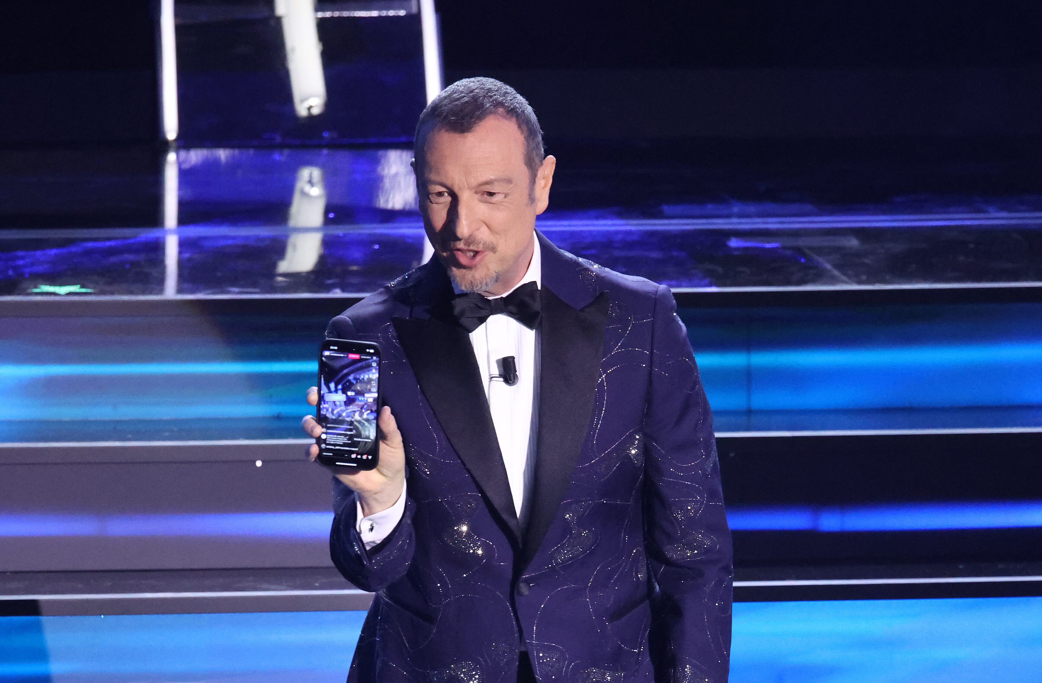 Sanremo 2023, Marco Mengoni vince la serata cover, ecco la classifica generale (sale Giorgia)