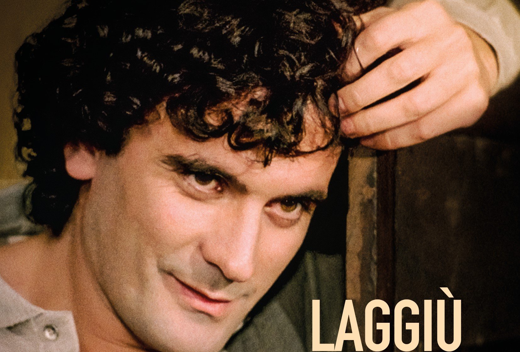 Laggiù qualcuno mi ama: nuove clip e featurette del docufilm su Massimo Troisi (al cinema dal 23 febbraio)
