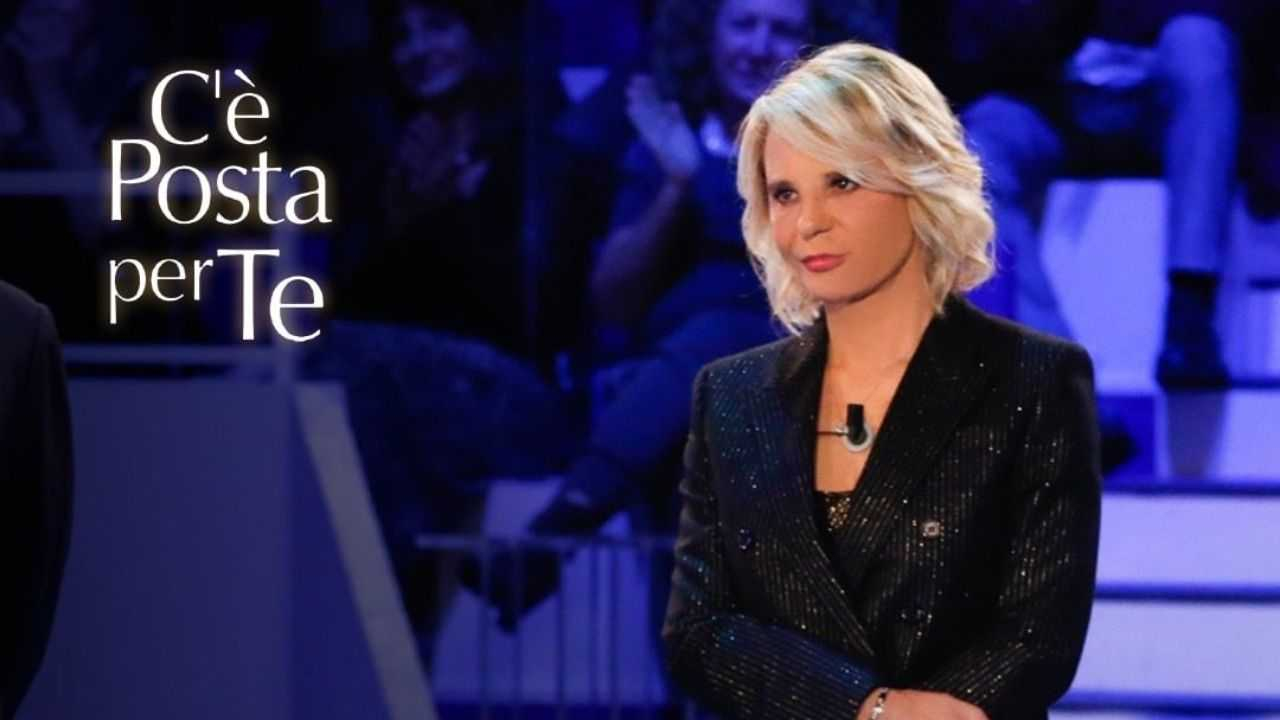 C’è Posta per Te non va in onda oggi, sabato 25 febbraio