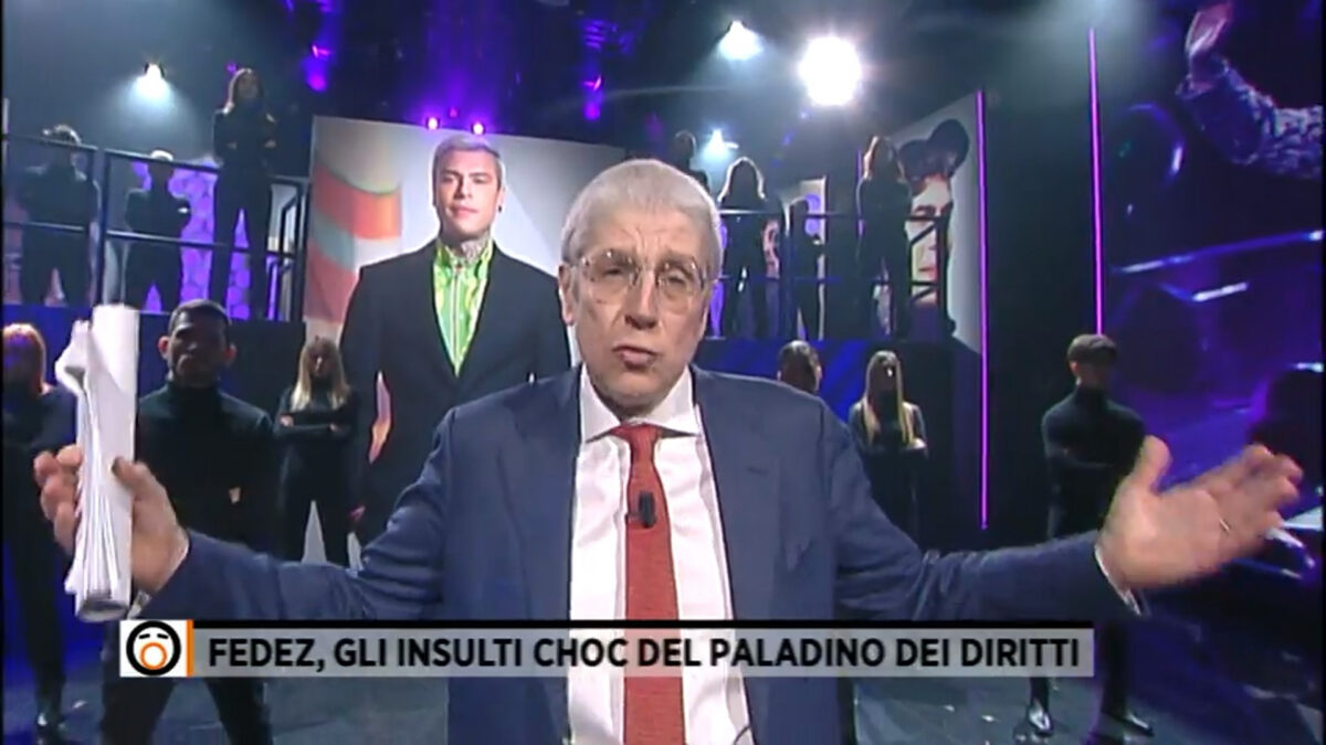 Fuori dal coro, Mario Giordano risponde a Fedez: “Di lezioni da lei non ne prendiamo”