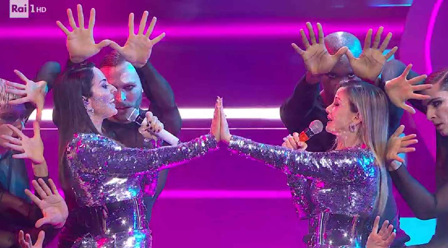 Paola & Chiara a Sanremo 2023, le dichiarazioni in conferenza stampa: “L’amore dei social ci ha travolto”