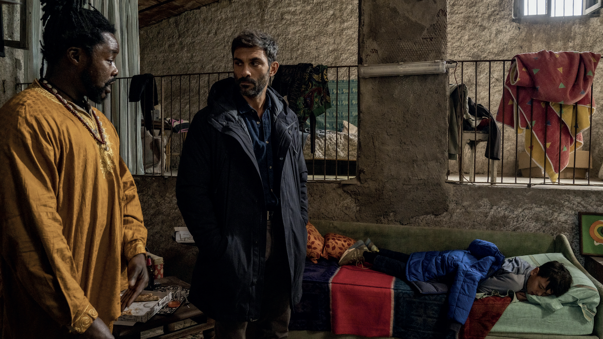 Ascolti tv domenica 2 aprile 2023: Resta con me a 3,4 mln (19,2%), Lo show dei Record a 2,2 mln (14,3%), CTCF 2,2 mln (11,1%)