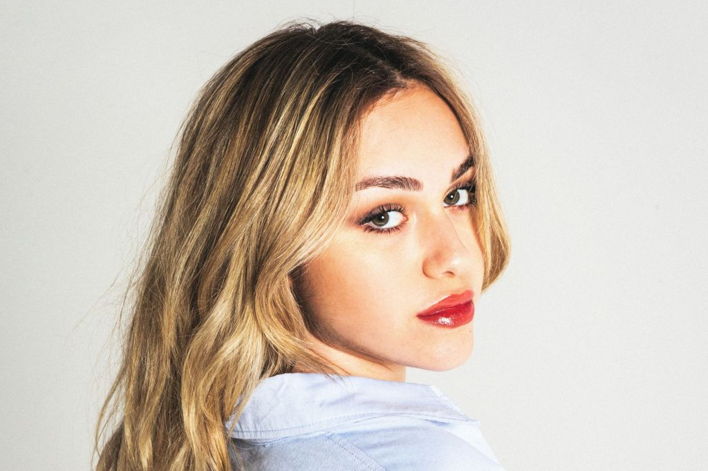 Intervista video a Shari, in gara a Sanremo 2023 con “Egoista”