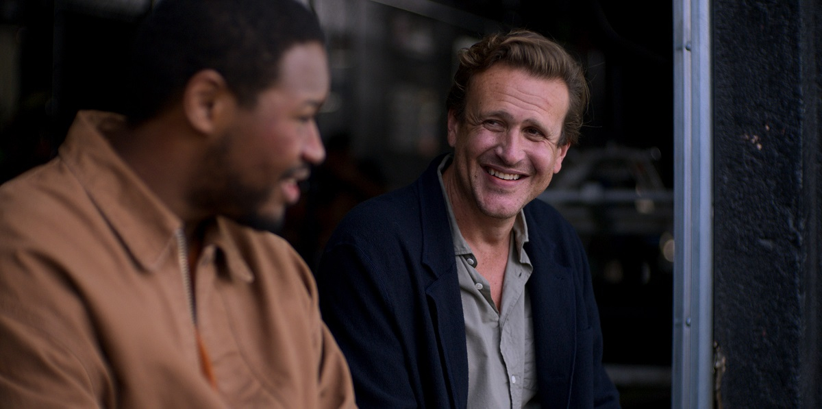 Shrinking, Jason Segel e Harrison Ford in una comedy che coccola l’anima, dal team di Ted Lasso, la recensione
