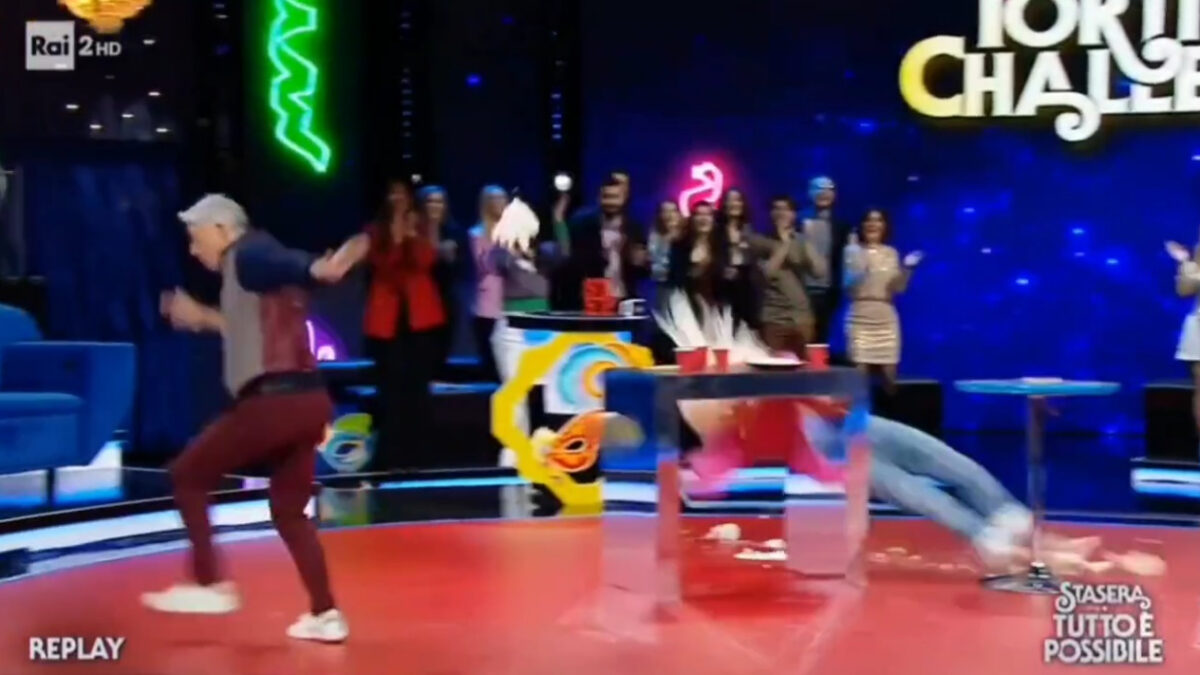 Stasera tutto è possibile, brutta caduta per Vincenzo De Lucia (Video)