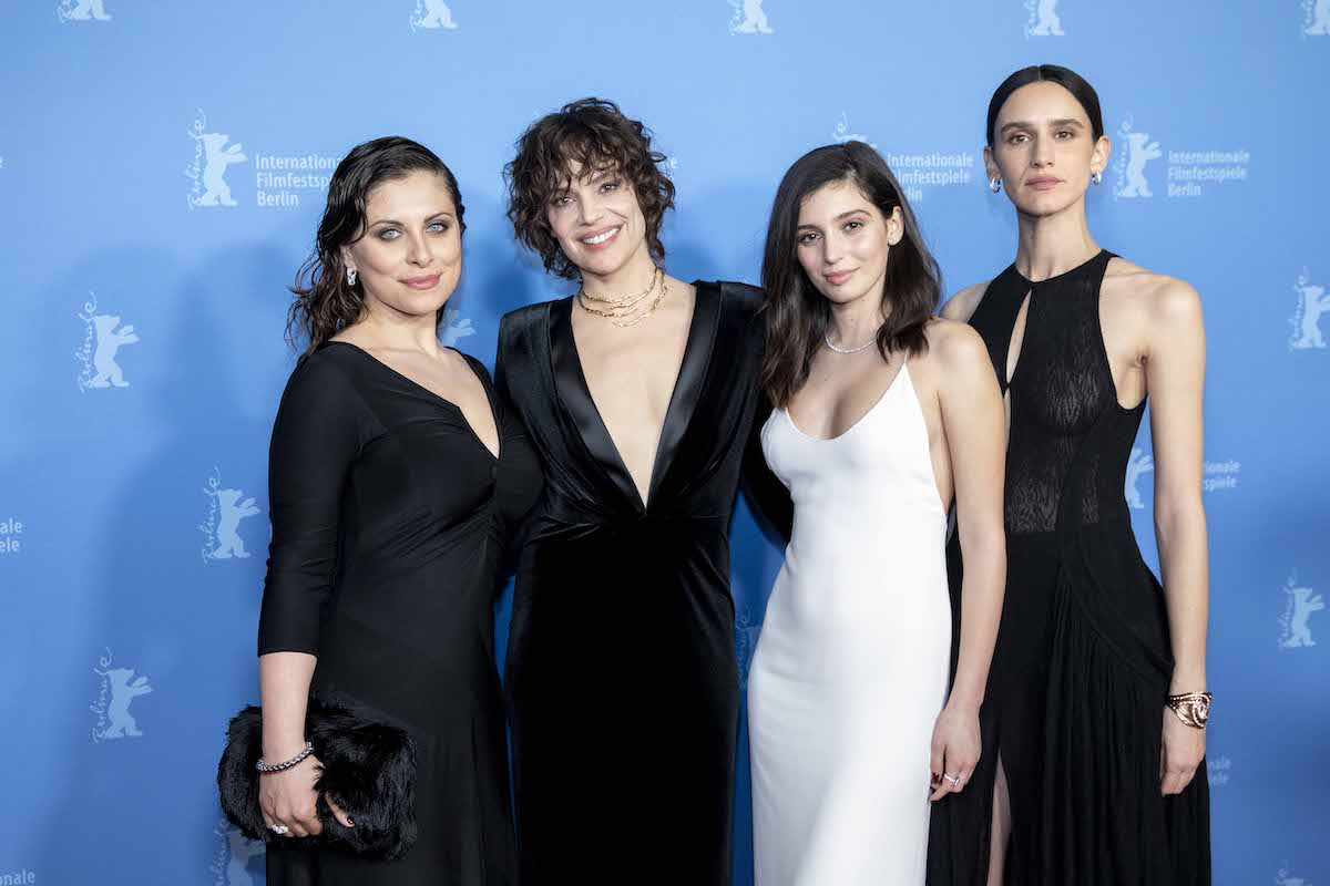 The Good Mothers vince i Series Awards alla Berlinale: primo riconoscimento per la serie tv, dal 5 aprile su Disney+