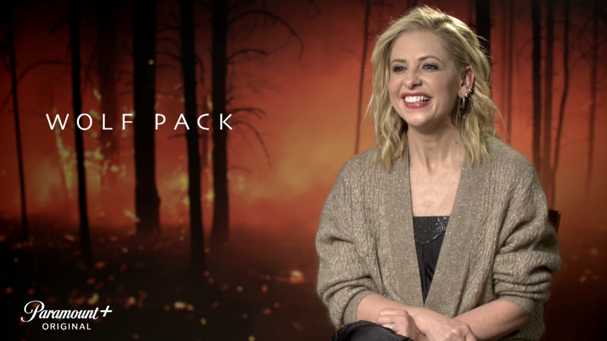 Sarah Michelle Gellar a TvBlog: “Wolf Pack, attrice e produttrice. La tv di oggi? Meno limiti rispetto ai tempi di Buffy”