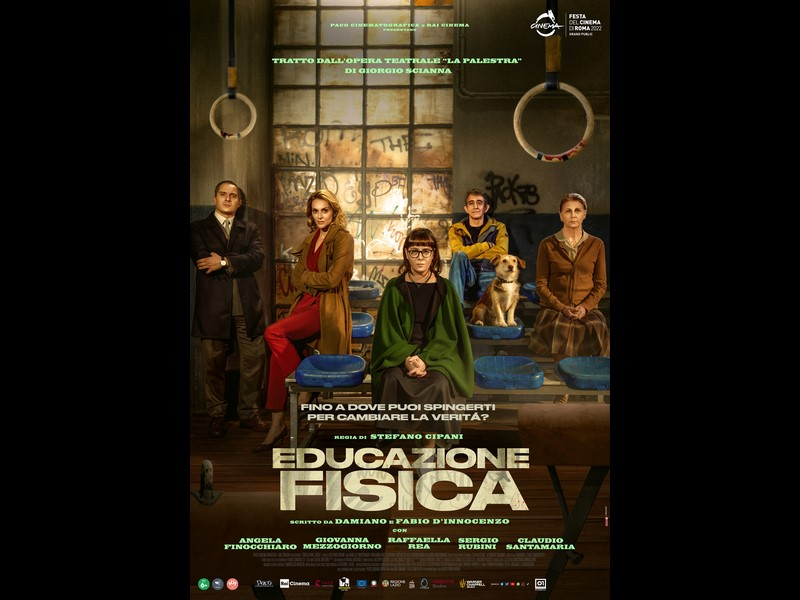 Educazione Fisica: foto e poster del film con Claudio Santamaria e Sergio Rubini (al cinema dal 16 marzo)