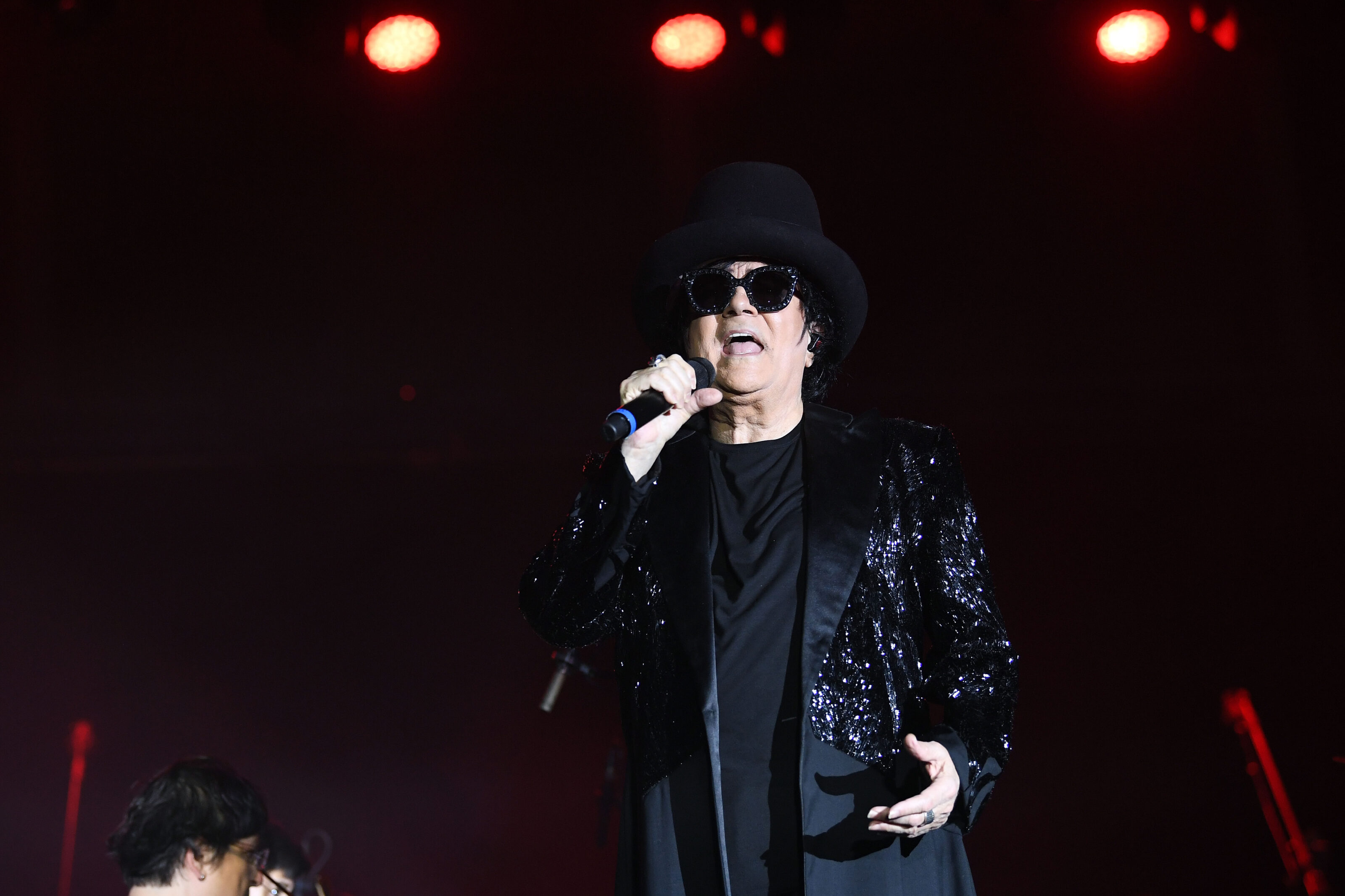 Renato Zero a Torino, la scaletta del concerto di stasera, 17 marzo 2023