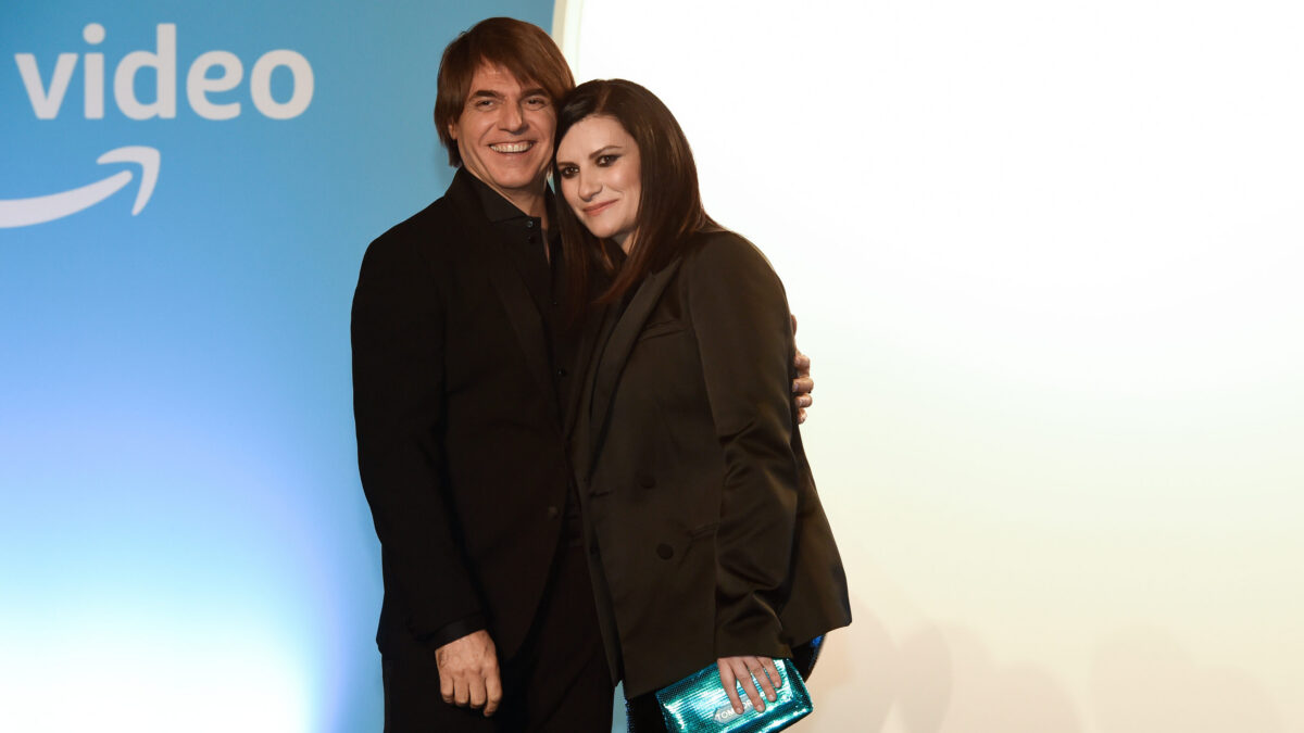Laura Pausini si è sposata con Paolo Carta: “Abbiamo detto sì” (foto)