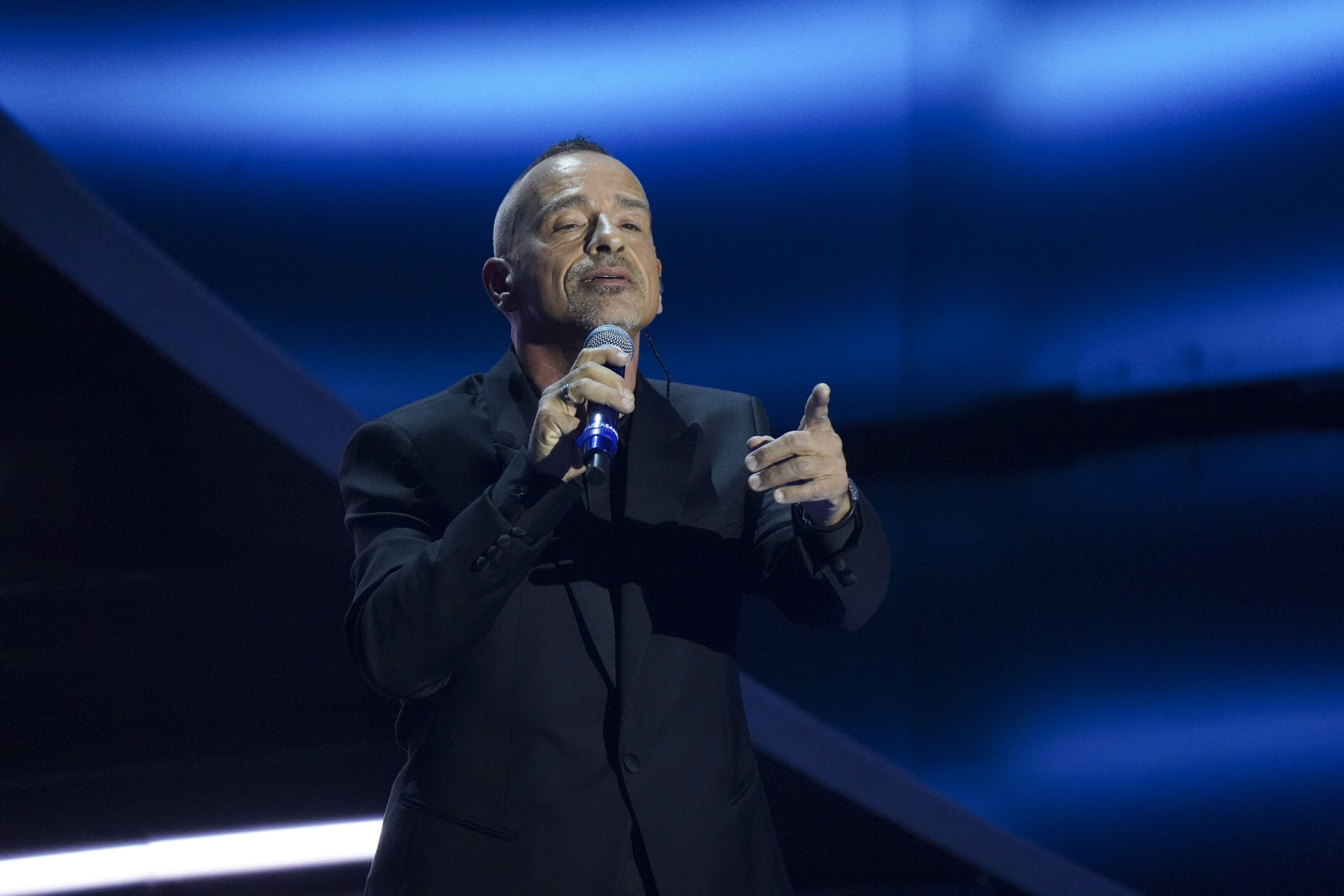 Eros Ramazzotti in concerto a Milano, 14 marzo 2023: la scaletta delle canzoni del “Battito Infinito” tour