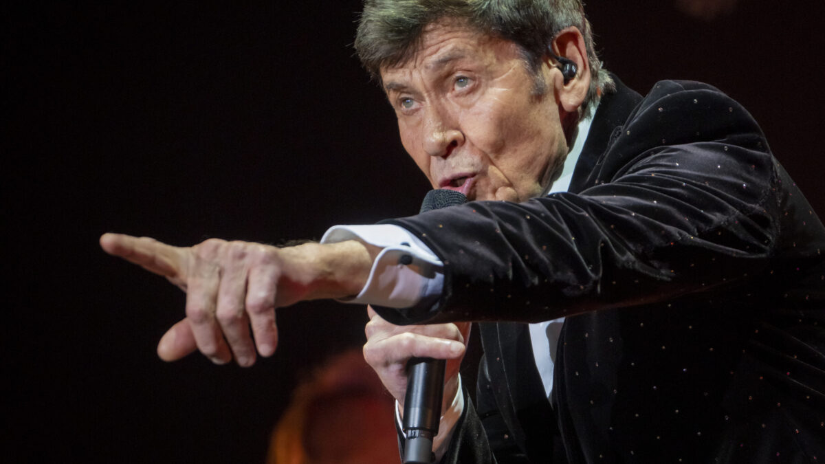 Gianni Morandi in concerto all’Unipol Arena a Casalecchio di Reno (Bo): scaletta e biglietti