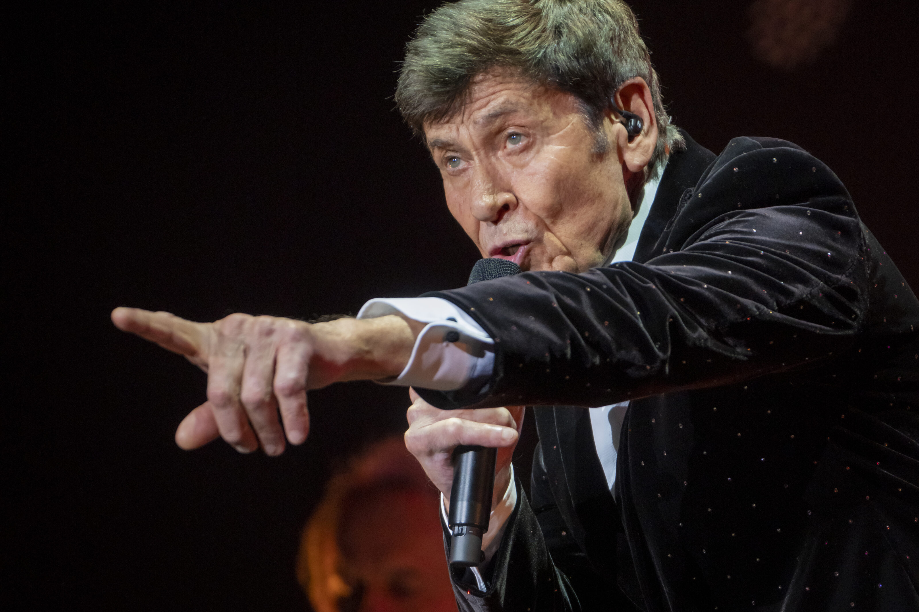 Gianni Morandi in concerto all’Unipol Arena a Casalecchio di Reno (Bo): scaletta e biglietti