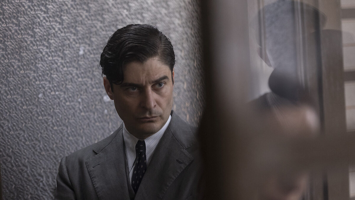 Il Commissario Ricciardi 2, love is in the air: l’evoluzione sentimentale della fiction