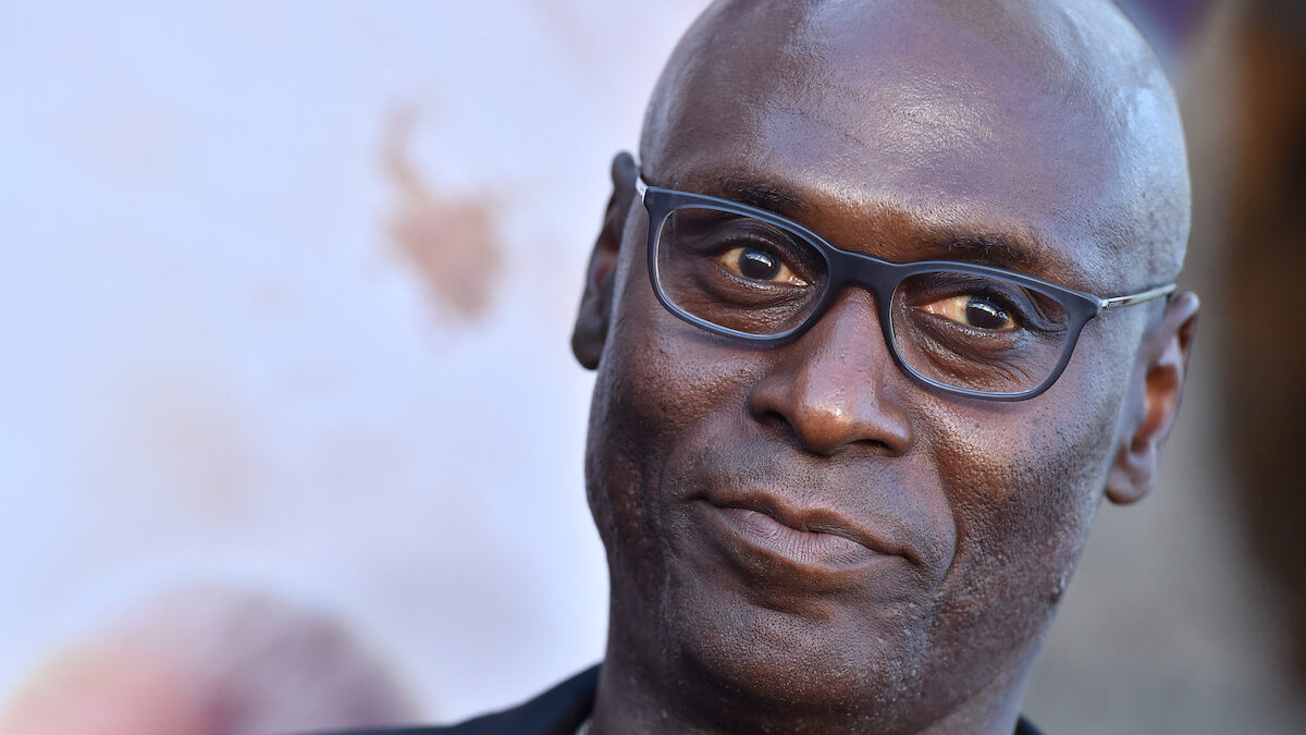 È morto Lance Reddick, attore di serie tv cult come The Wire, Lost e Fringe