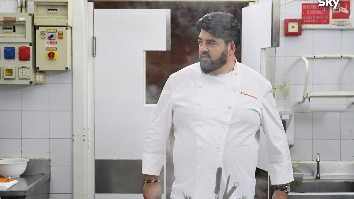 Cucine da Incubo 2024, Antonino Cannavacciuolo a TvBlog: “Non ho la bacchetta magica, il cambiamento parte dalla propria testa. Solo con la giusta motivazione si diventa forti”