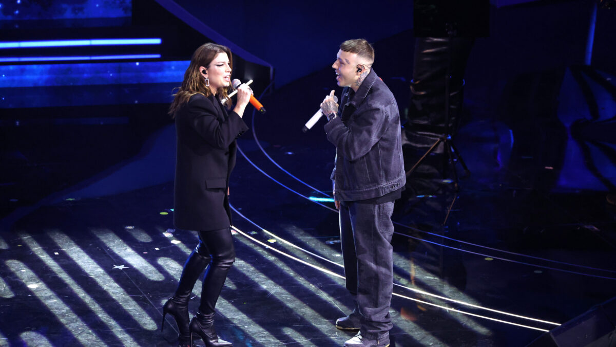 Emma e Lazza in duetto durante il concerto all’Arena di Verona (video esibizione)