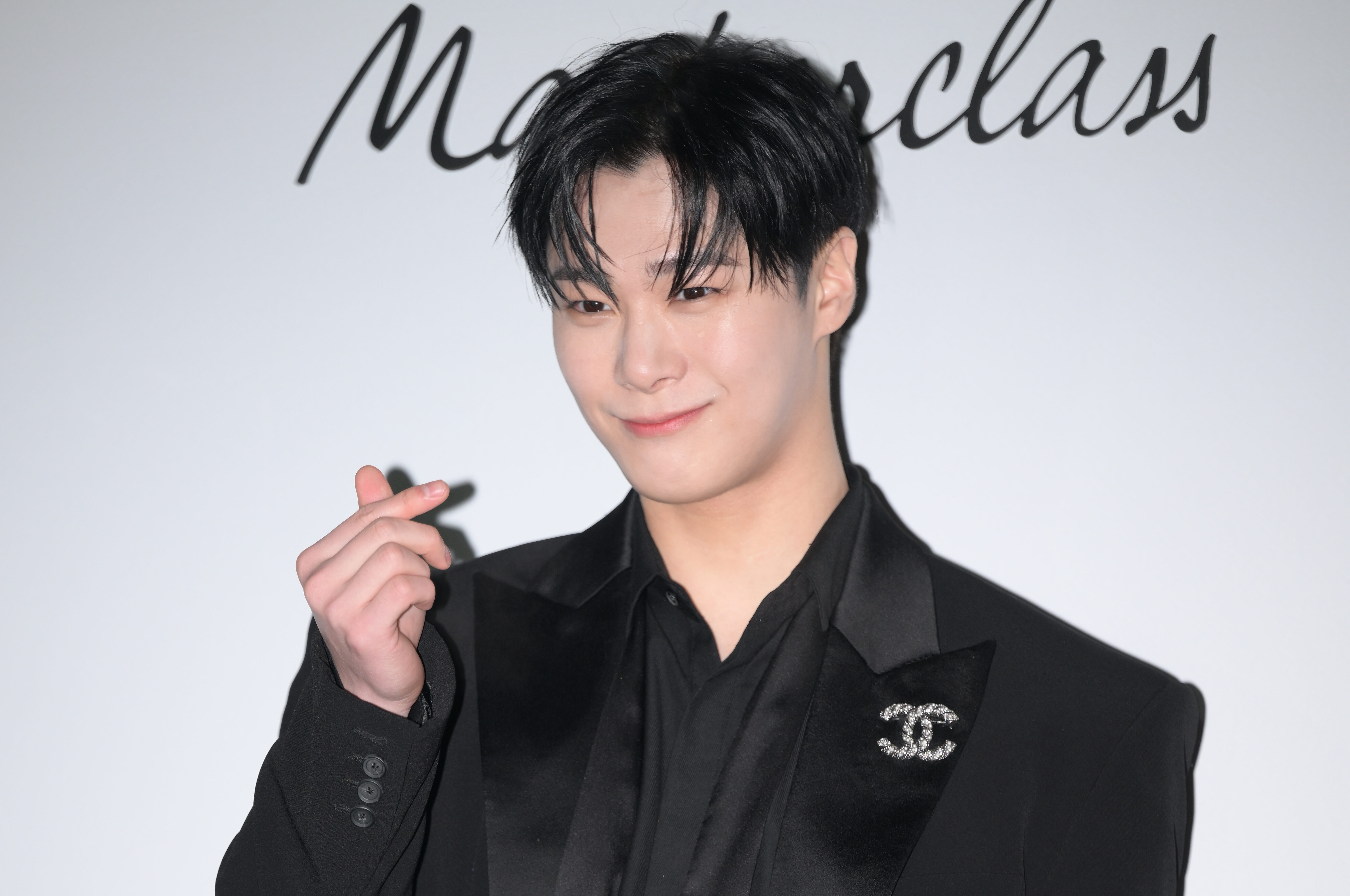 Moonbin è morto, il cantante degli Astro si è suicidato a 25 anni?
