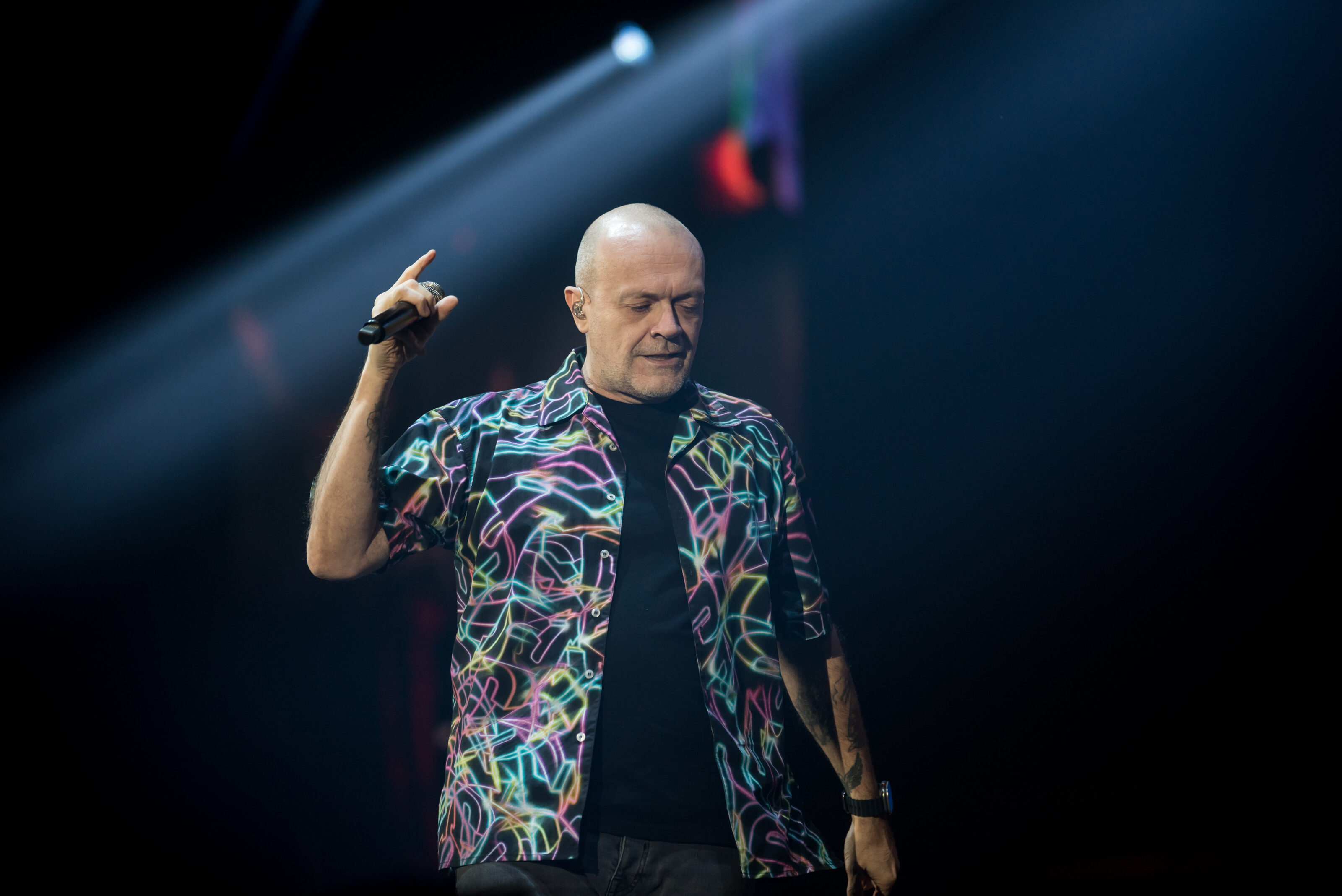 Concerto 26 aprile 2023, Max Pezzali a Livorno: la scaletta delle canzoni, da “Sei un mito” a “Con un deca”