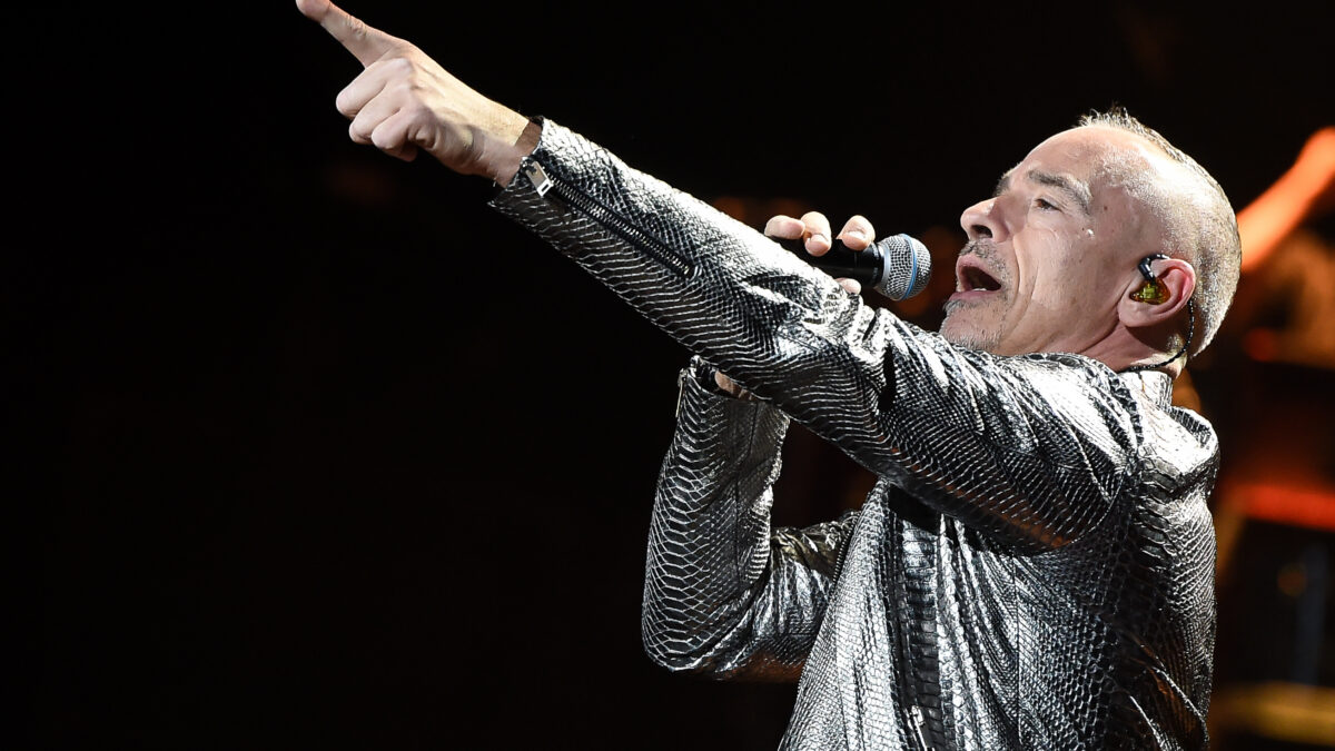 Eros Ramazzotti, Eboli, 11 aprile 2023: la scaletta del concerto