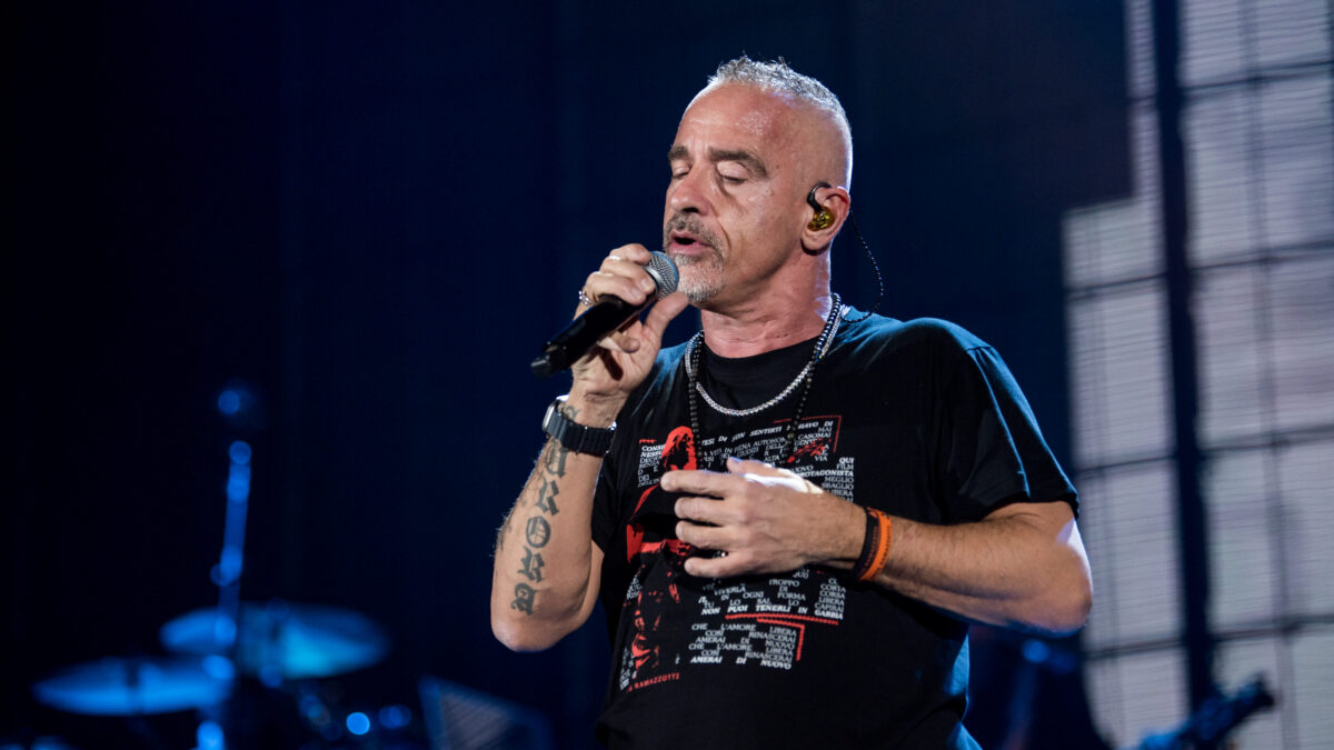 Concerto 28 aprile 2023, Eros Ramazzotti a Jesolo: la scaletta del ‘Battito infinito tour’