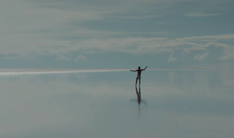Innamorato, Blanco: il brano dedicato alla fidanzata, il racconto di affetto e passione della coppia