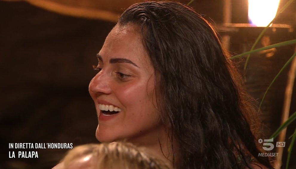 L’Isola dei Famosi 17, Cristina Scuccia nomina Alessandro Cecchi Paone e Simone Antolini: “Ma non è per la mia fede, amo l’amore in tutte le sue forme”