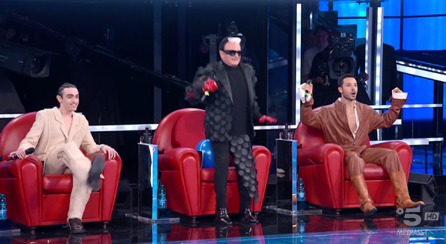 Amici serale, quinta puntata 15 aprile 2023: eliminata Federica