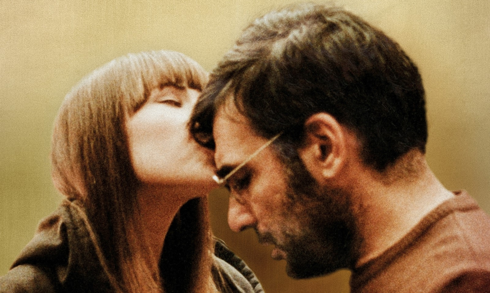 Mia: trailer e video interviste del film di Ivano De Matteo con Edoardo Leo (Al cinema dal 6 aprile)