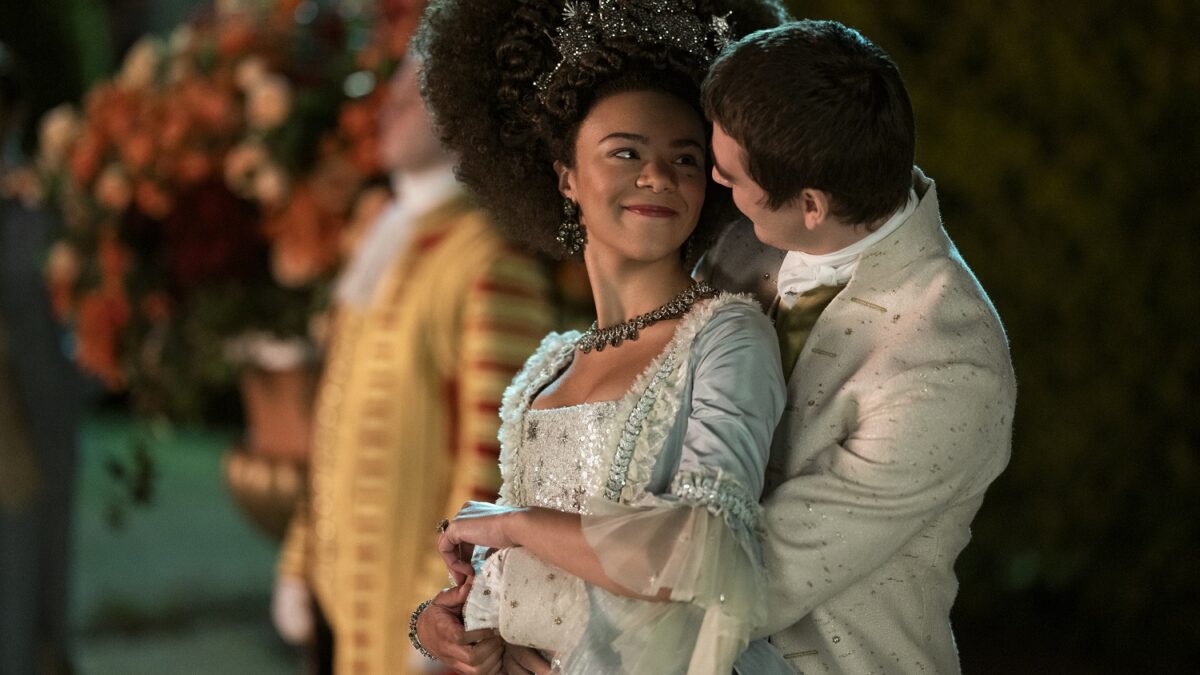Netflix Italia le serie tv a Maggio 2023: La Regina Carlotta di Bridgerton e Fubar con Schwarzenegger