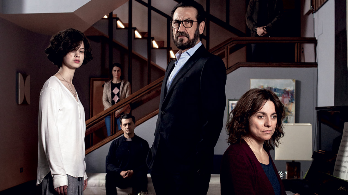 Stasera in tv: “Villetta con ospiti” con Marco Giallini su Rai 3