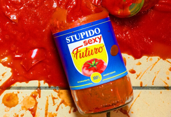 Lo Stato Sociale annuncia il nuovo album: “Stupido Sexy Futuro” esce il 5 maggio 2023