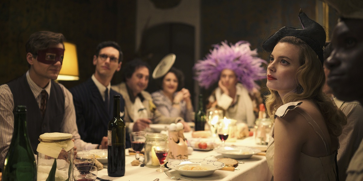 Transatlantic le immagini della miniserie Netflix