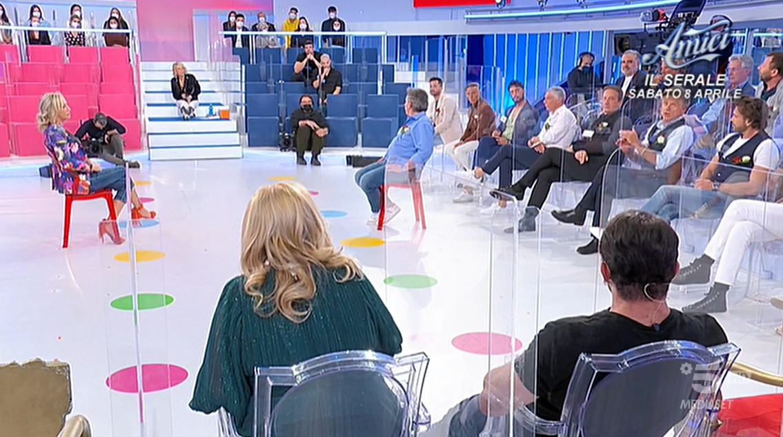 Perché Uomini e Donne oggi 24 aprile 2023 non va in onda