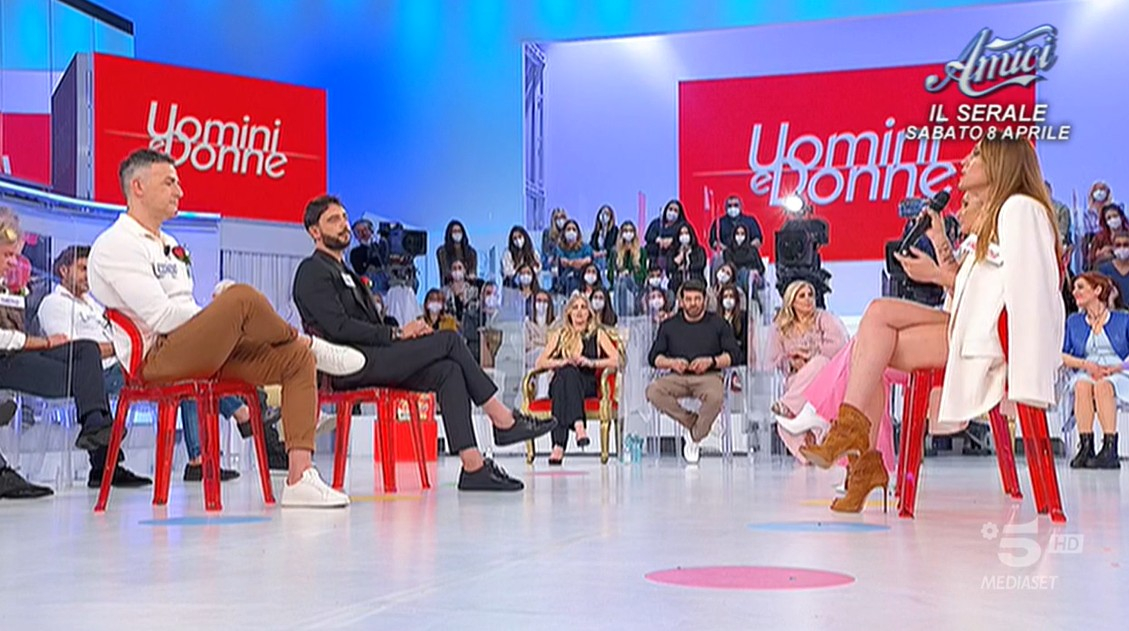 Perché Uomini e Donne oggi 21 aprile 2023 non va in onda