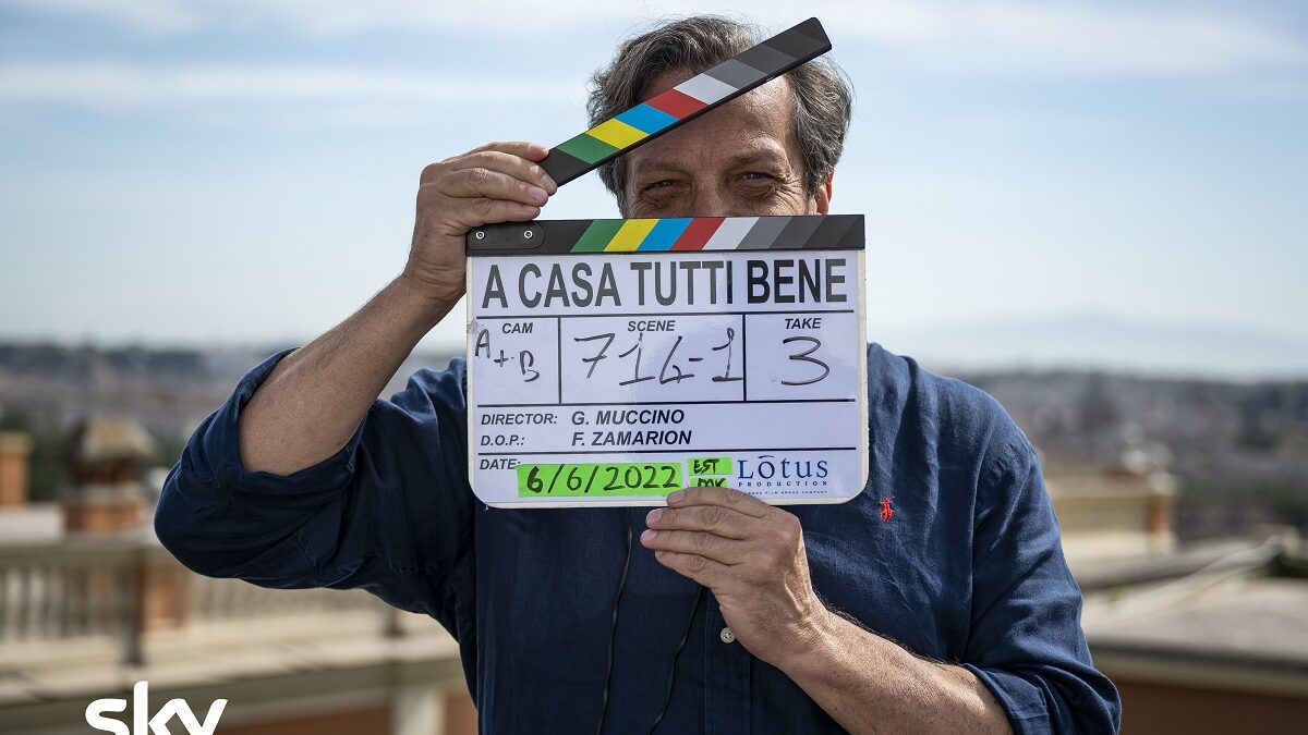 A Casa Tutti Bene 2 racconta la “complessità dell’umanità tra ombre e ricerca della luce”