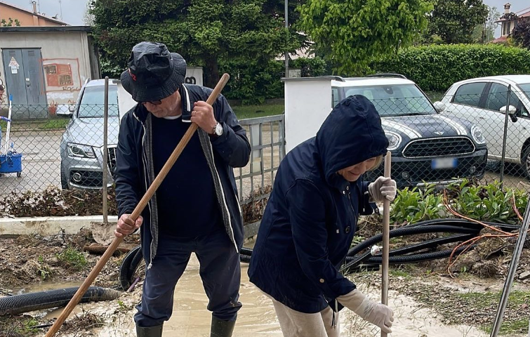 Alluvione in Emilia Romagna, le parole di Laura Pausini, Gianni Morandi e Jovanotti