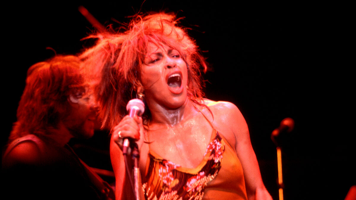What’s Love Got to Do with It, Tina Turner: testo, traduzione e video, ascolta la canzone