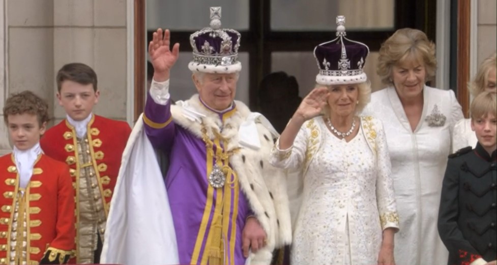 Incoronazione Re Carlo III, una pratica sbrigata senza pathos (e la BBC sbaglia ‘L’Inquadratura’)